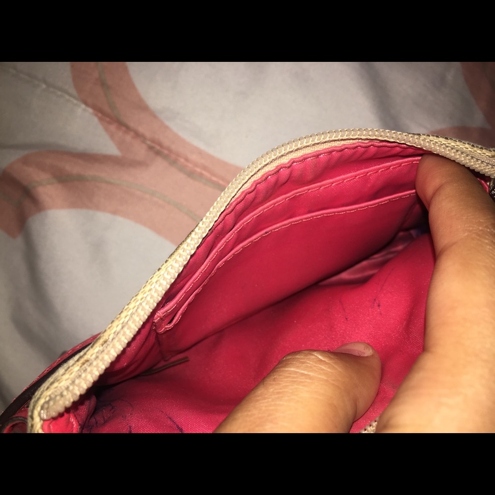 Nice to go wallet